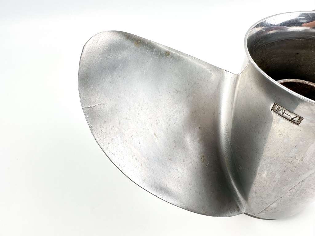 Yamaha Stainless Steel 3 Blade Prop Propeller 15 1/4" x 17P LH Counter