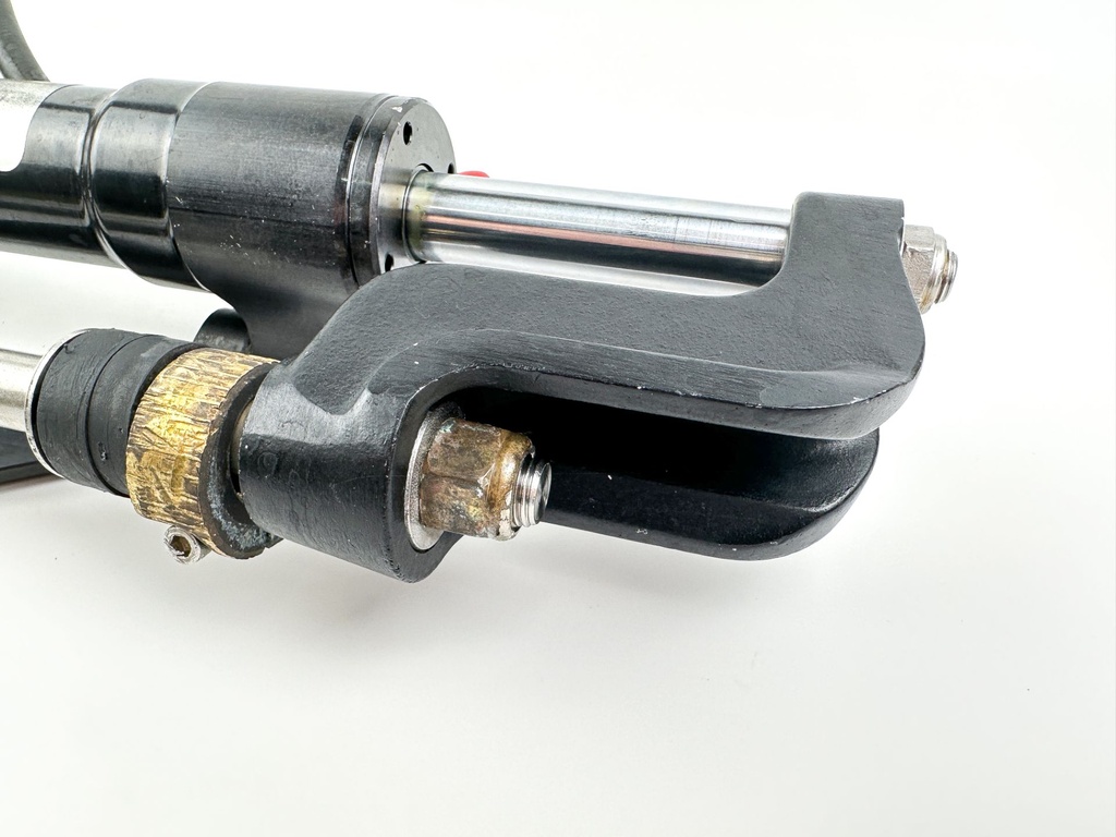 SeaStar Front Mount Outboard Hydraulic Steering Cylinder Assembly Ram HC5345