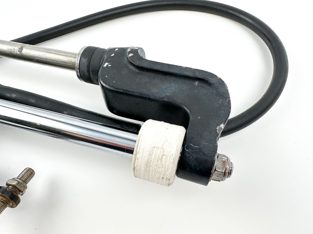 SeaStar Front Mount Outboard HC5345 Hydraulic Steering Cylinder Assembly Ram