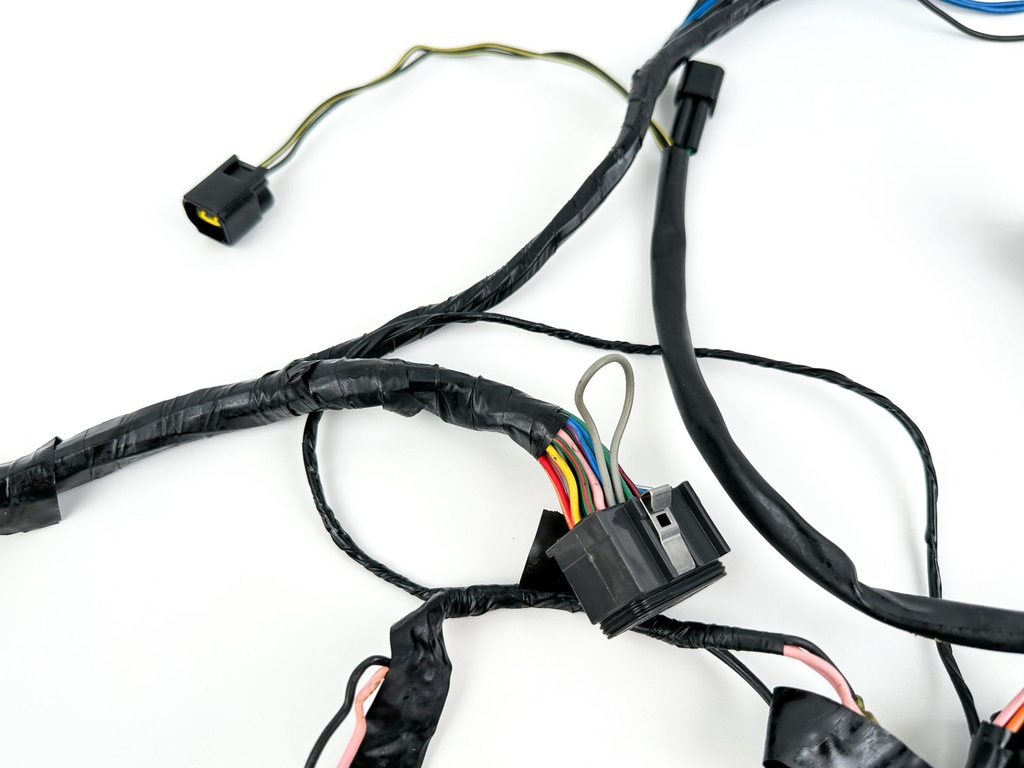 1999 Yamaha 200 HP 2 Stroke Outboard Engine Wire Harness 67H-82590-00-00 OEM