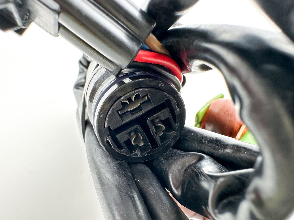 1999 Yamaha 200 HP 2 Stroke Outboard Coil Pulser Base Stator Assembly 61A-85510-02-00 OX66