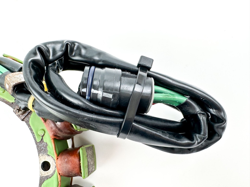 1999 Yamaha 200 HP 2 Stroke Outboard Coil Pulser Base Stator Assembly 61A-85510-02-00 OEM