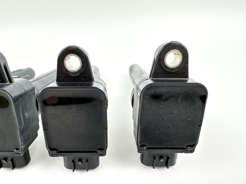 2022 Yamaha 200 HP 4 Stroke Outboard Ignition Coil Set 6CB-82310-02-00 OEM