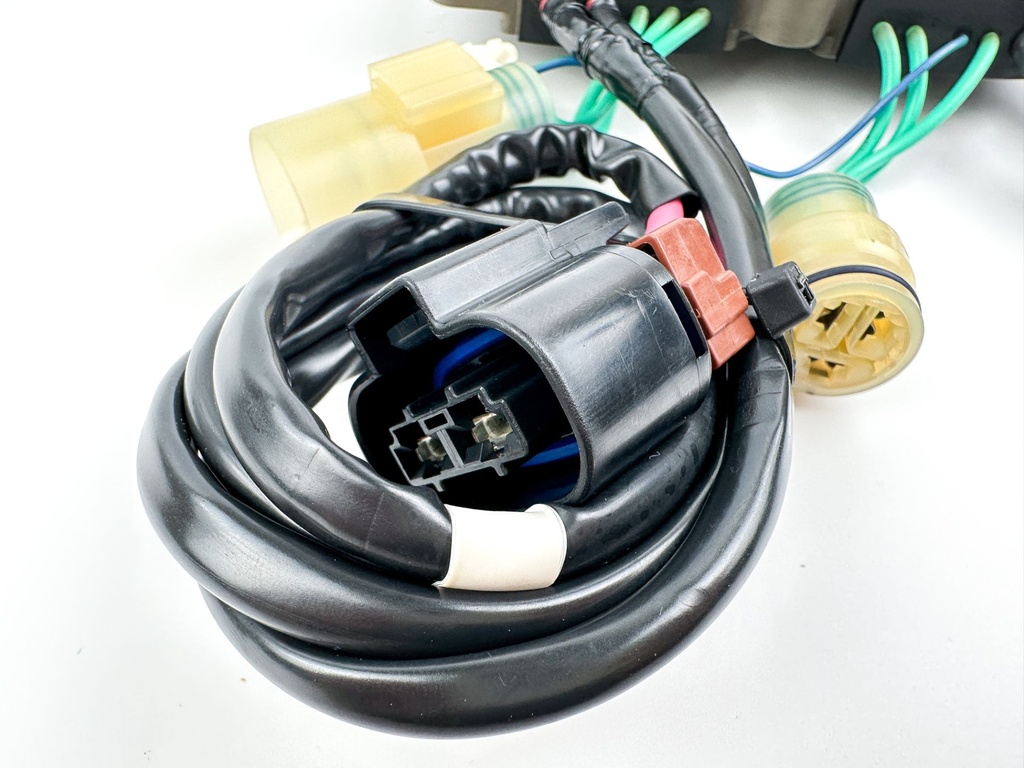 2022 Yamaha 200 HP 4 Stroke Outboard Rectifier & Regulator 6DA-81960-10-00 OEM