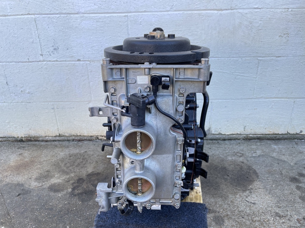2007 Evinrude Etec 90HP 2 Stroke Outboard Engine Crankcase Powerhead Assembly 5006742 