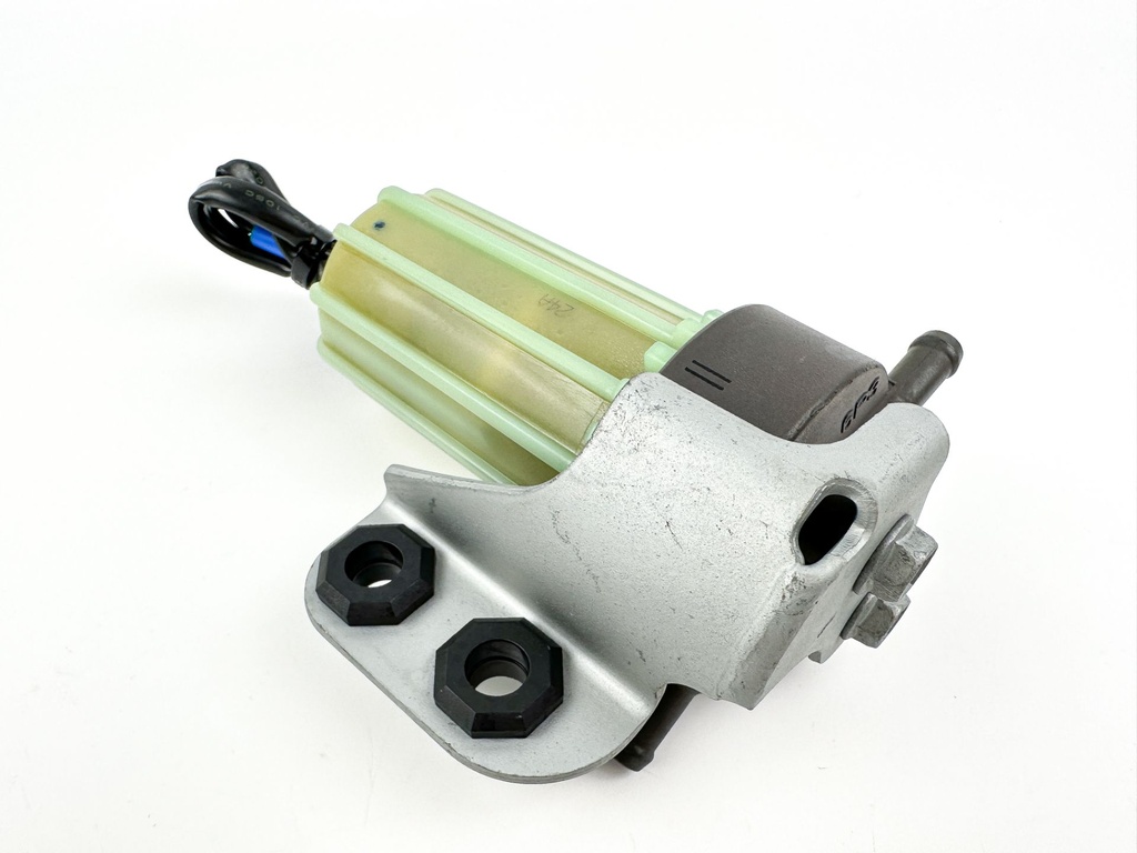 2022 Yamaha 200 HP 4 Stroke Outboard Fuel Filter Assembly 6P3-24560-04-00 OEM