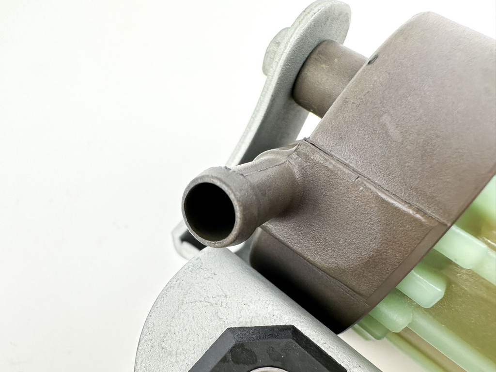 2022 Yamaha 200 HP 4 Stroke Outboard Fuel Filter Assembly 6P3-24560-04-00 OEM