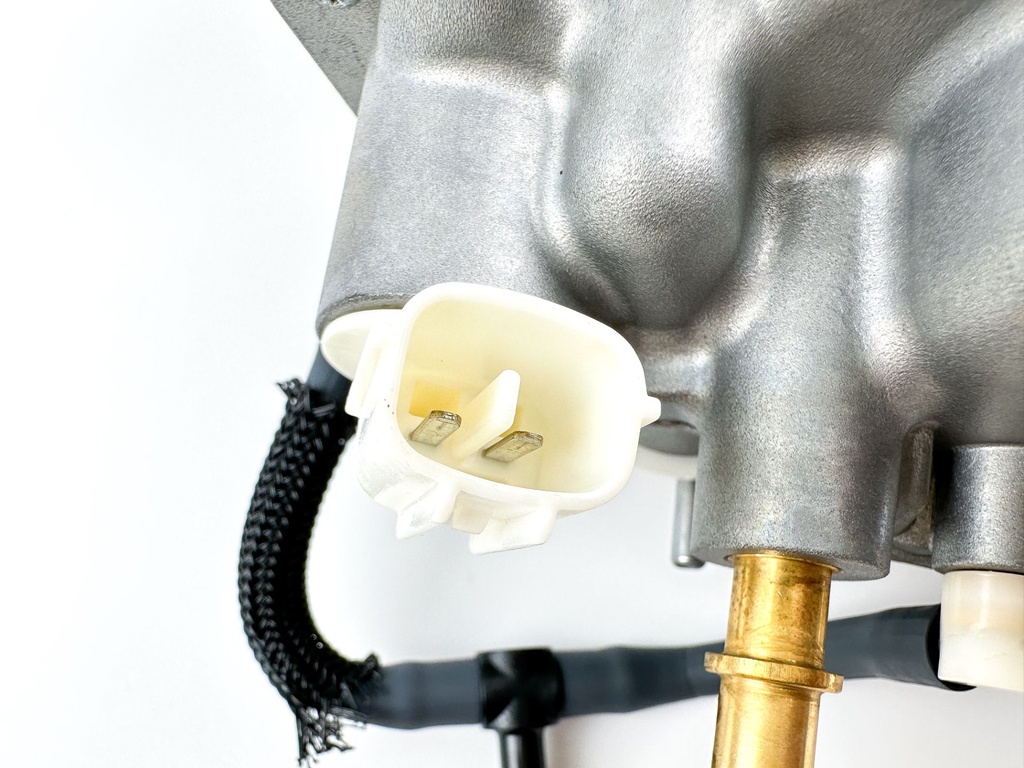 Yamaha F200 200HP 4 Stroke Outboard VST Float Chamber Assembly 6LH-14180-00-00 Like New