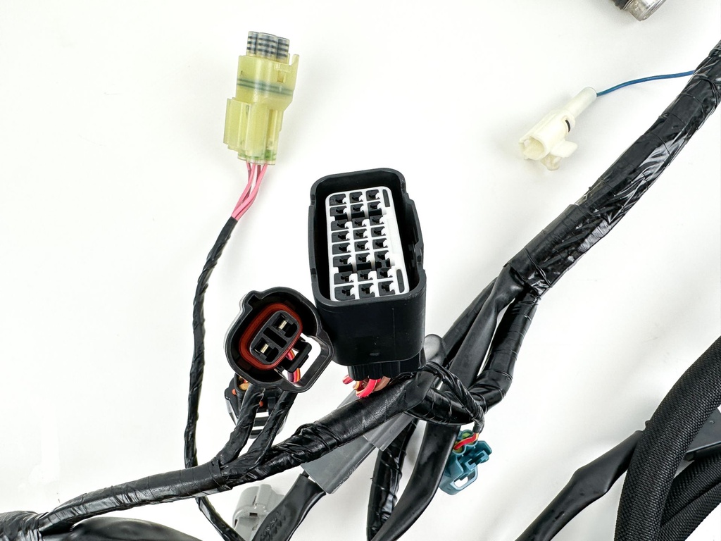 2022 Yamaha 200 HP 4 Stroke Outboard Engine Wire Harness 6LW-82590-00-00 OEM