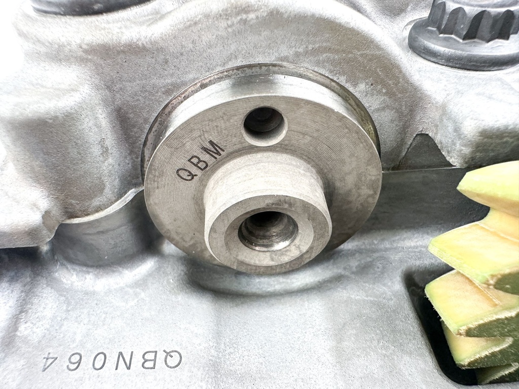 2022 Yamaha 200 HP 4 Stroke Outboard Balancer Assembly 6DA-11500-00-00 OEM