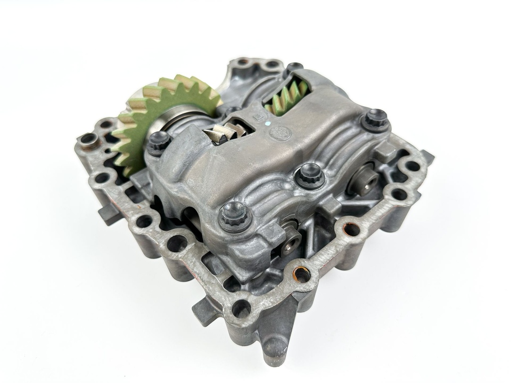 2022 Yamaha 200 HP 4 Stroke Outboard Balancer Assembly 6DA-11500-00-00 OEM