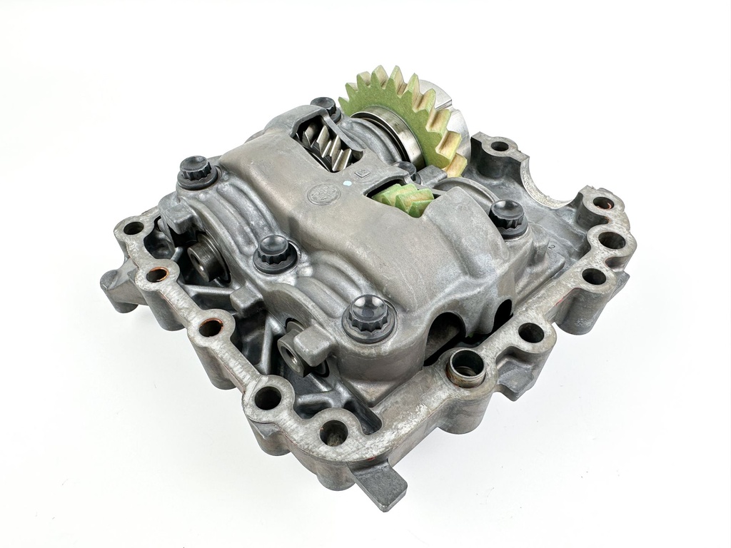 2022 Yamaha 200 HP 4 Stroke Outboard Balancer Assembly 6DA-11500-00-00 OEM