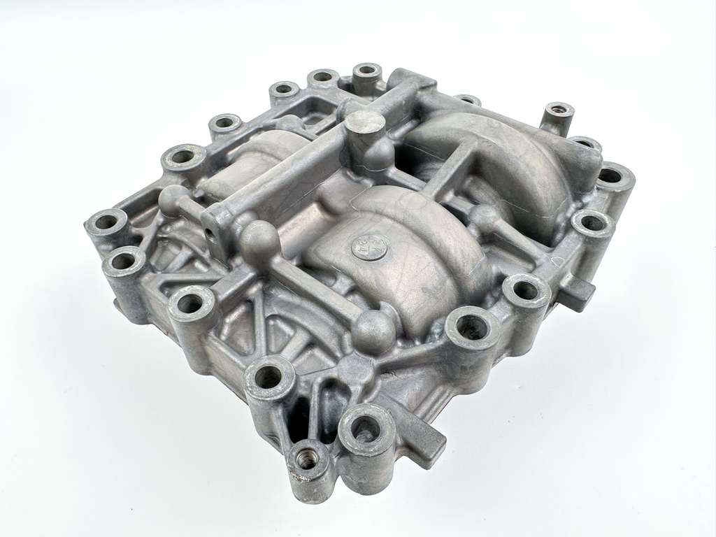 2022 Yamaha 200 HP 4 Stroke Outboard Balancer Assembly 6DA-11500-00-00 OEM