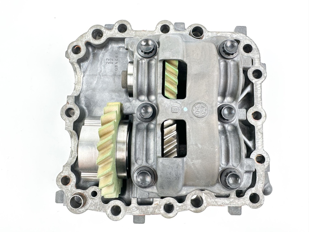 2022 Yamaha 200 HP 4 Stroke Outboard Balancer Assembly 6DA-11500-00-00 OEM