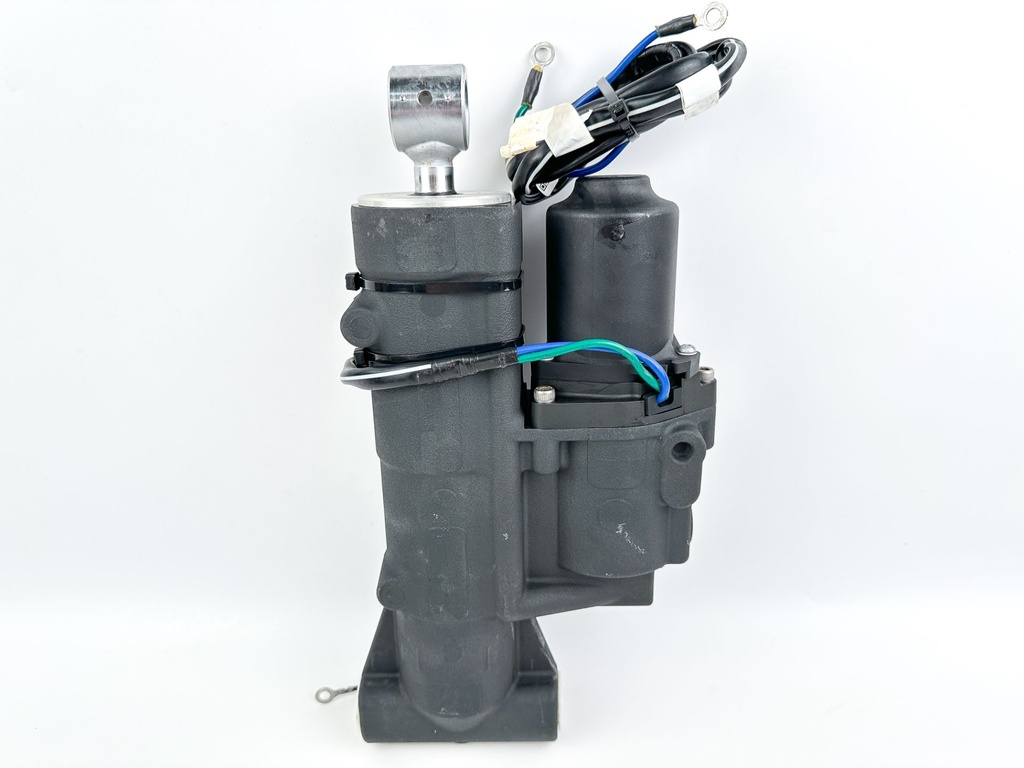 2022 Yamaha 200 HP 4 Stroke Outboard Power Trim Tilt Unit 6LH-43800-00-00 Like New