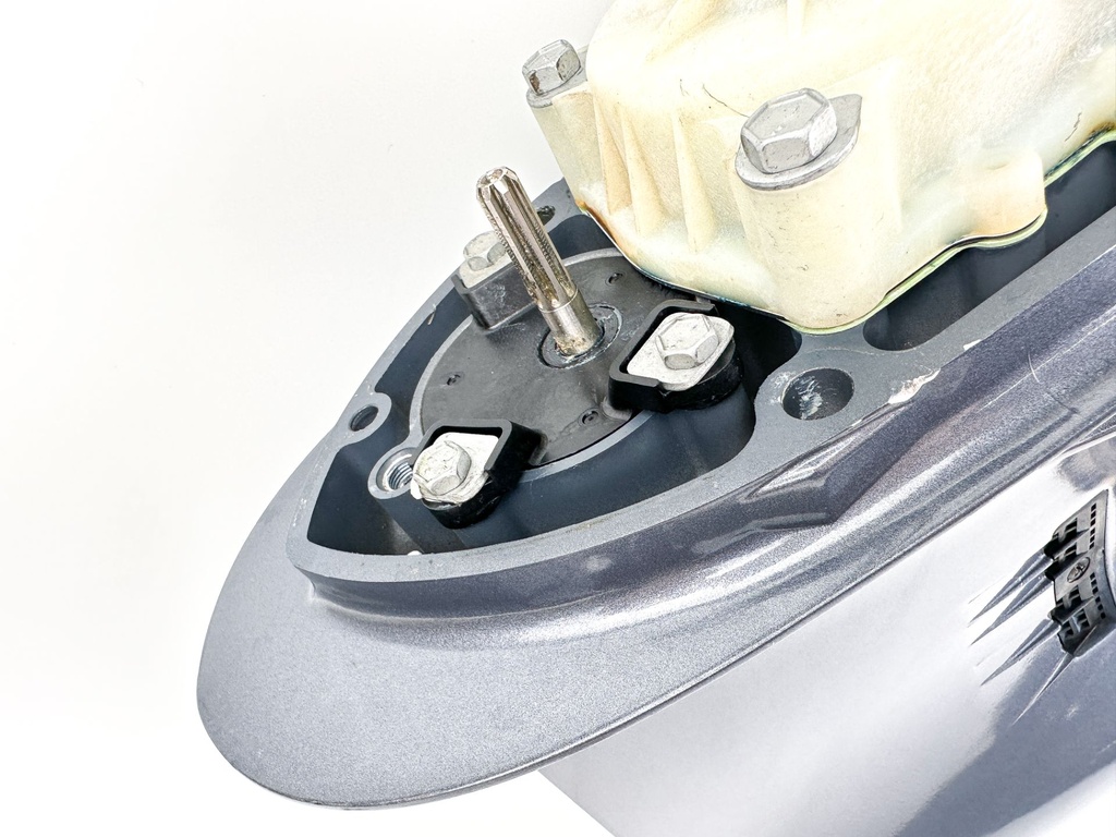 Yamaha F175 F200 175HP 200HP I4 25" XL Lower Unit Gear Case Like New