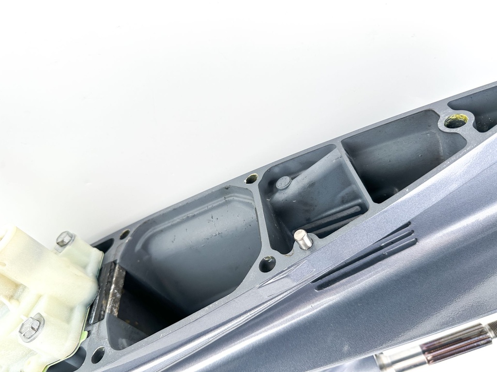 Yamaha F175 F200 175HP 200HP I4 25" XL Lower Unit Gear Case Like New