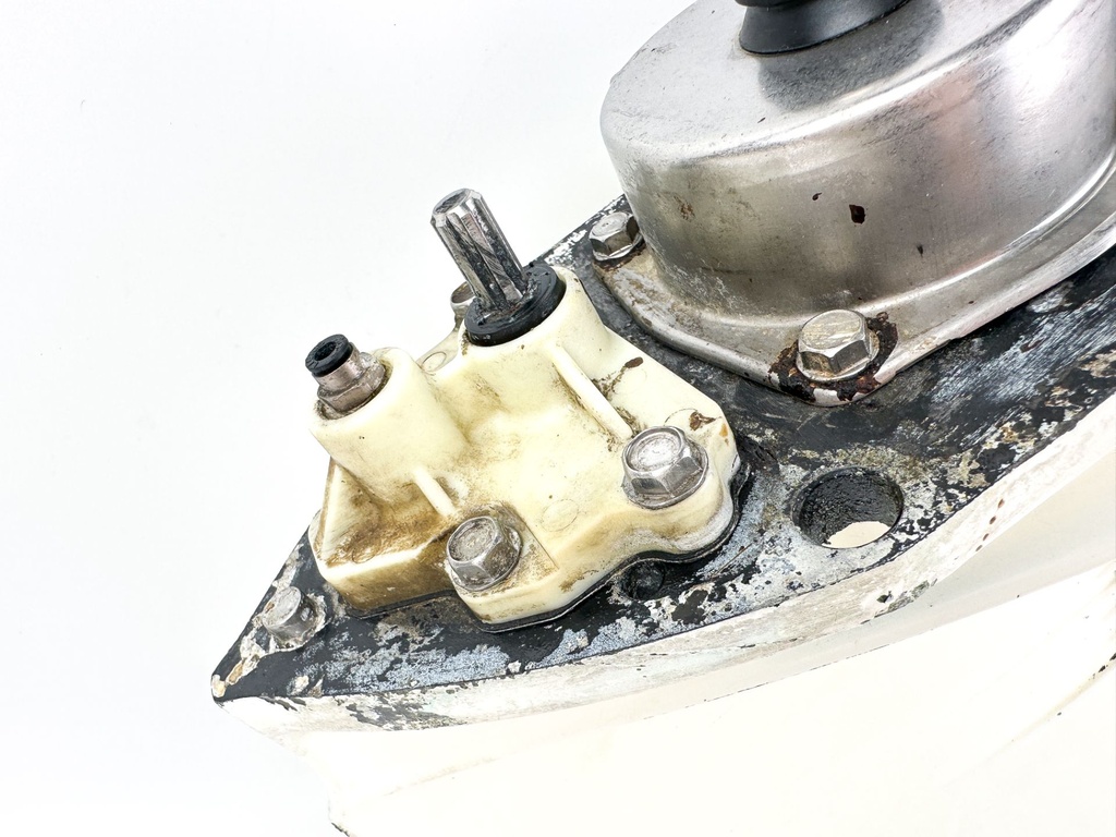 Mercury Verado 200 225 250 275 HP L6 25" XL Lower Unit Gear Case Standard RH