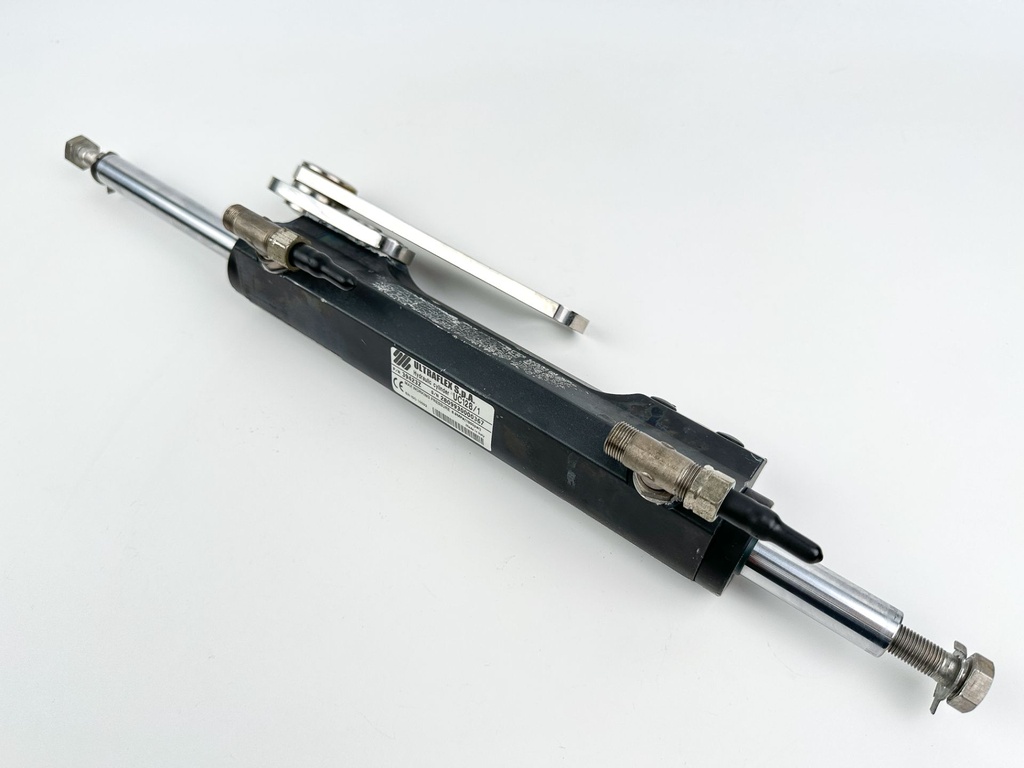 UltraFlex Outboard Hydraulic Cylinder Assembly UC128/1