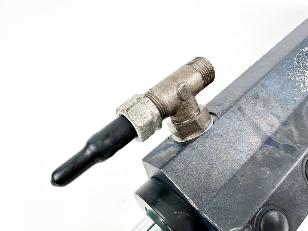 UltraFlex Outboard Hydraulic Cylinder Assembly UC128/1