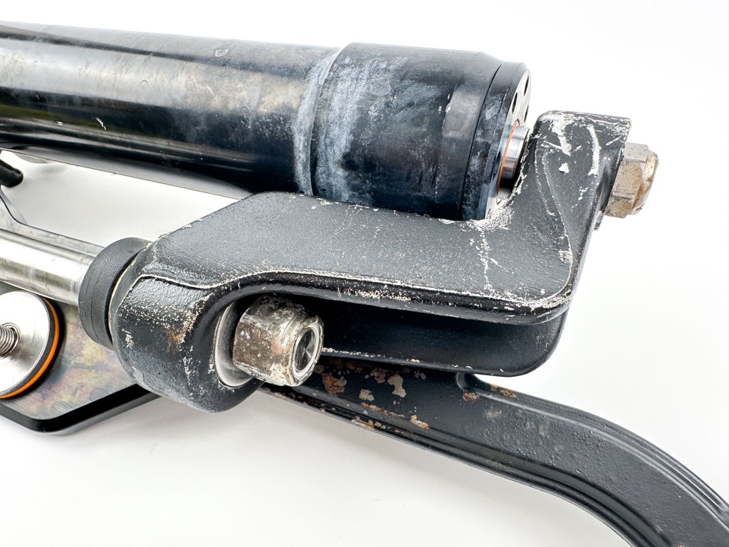 SeaStar Front Mount Outboard Hydraulic Steering Cylinder Assembly HC5358-3