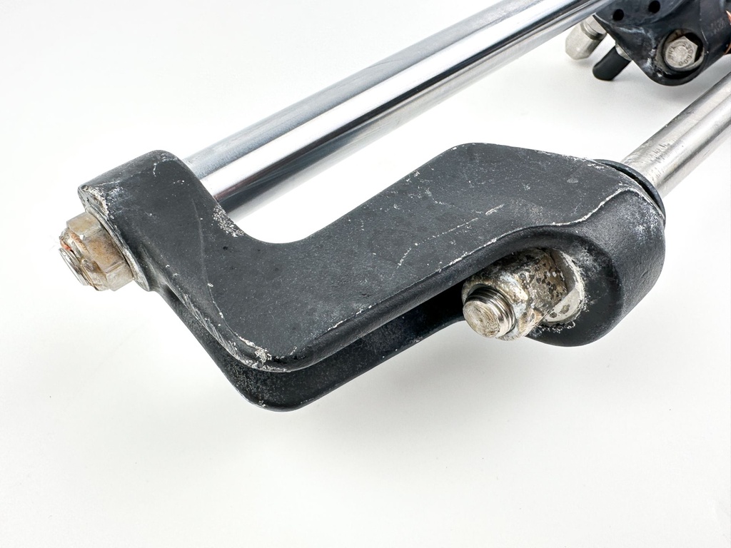 SeaStar Front Mount Outboard Hydraulic Steering Cylinder Assembly HC5358-3