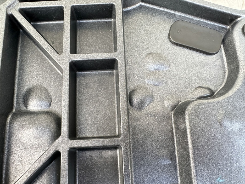 2022 Yamaha 200 HP 4 Stroke Outboard Bottom Cowling Pan 6LH-42710-00-8D OEM