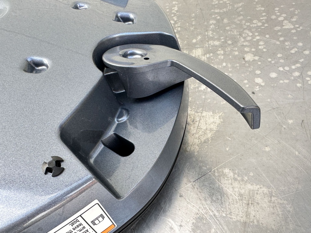 2022 Yamaha 200 HP 4 Stroke Outboard Bottom Cowling Pan 6LH-42710-00-8D OEM