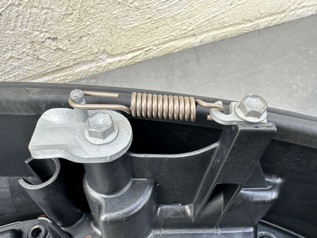 2022 Yamaha 200 HP 4 Stroke Outboard Bottom Cowling Pan 6LH-42710-00-8D OEM