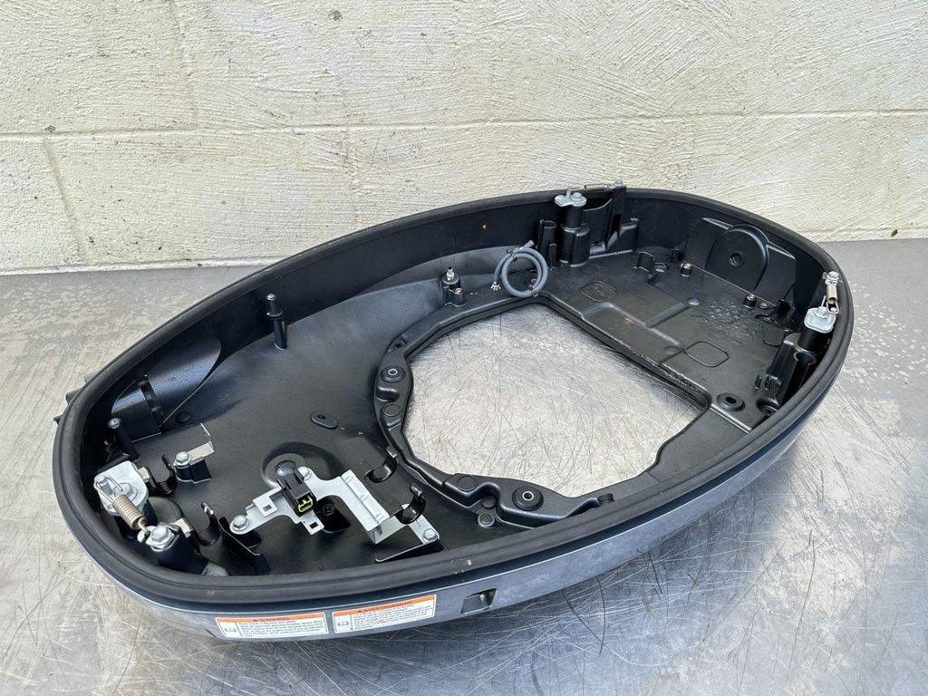 2022 Yamaha 200 HP 4 Stroke Outboard Bottom Cowling Pan 6LH-42710-00-8D OEM