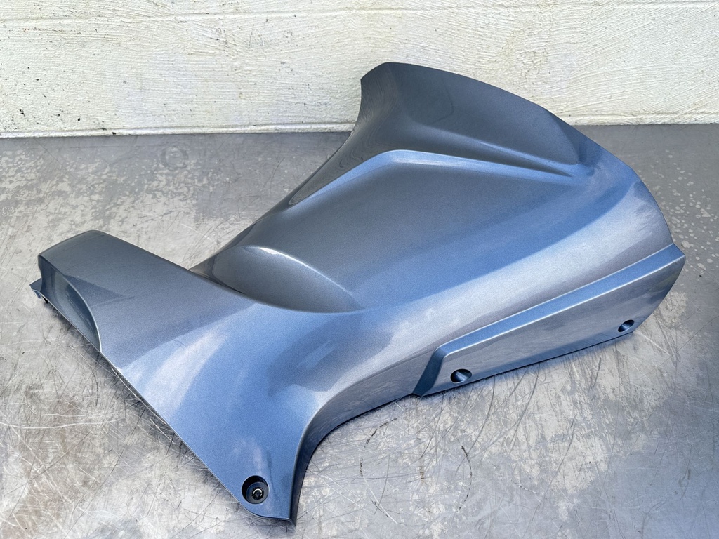 2022 Yamaha 200 HP 4 Stroke Outboard Lower Apron Cowling Starboard 6LH-42770-00-8D OEM