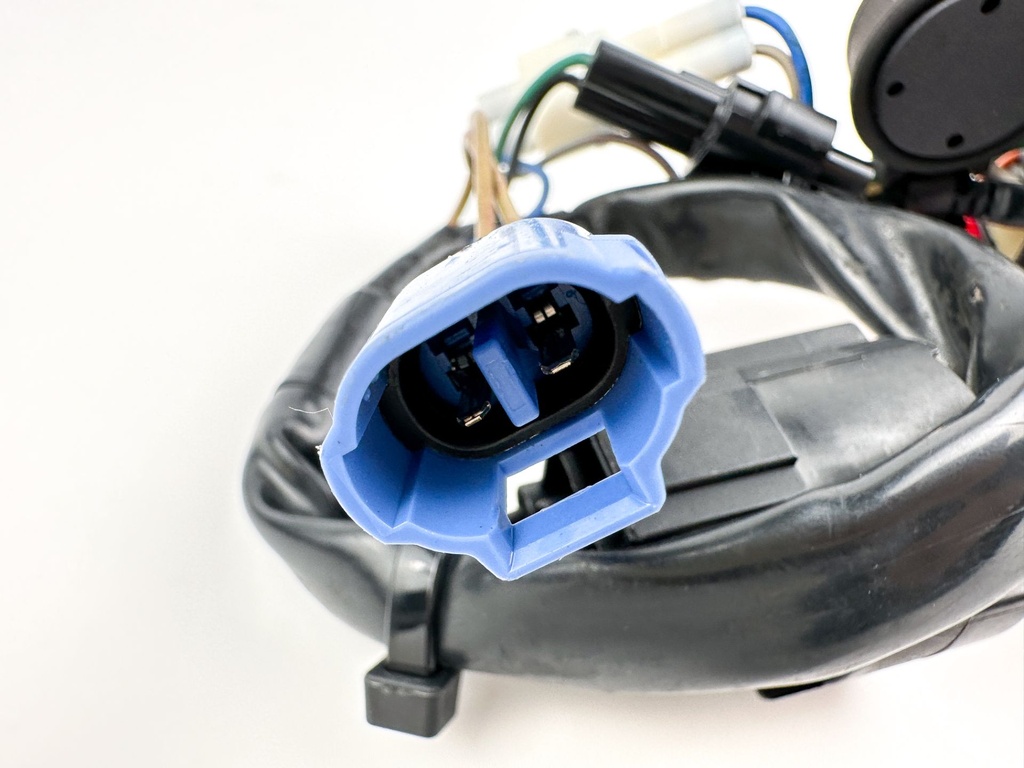 Suzuki Outboard Outboard Key Switch Assembly With Key - 8 Pin