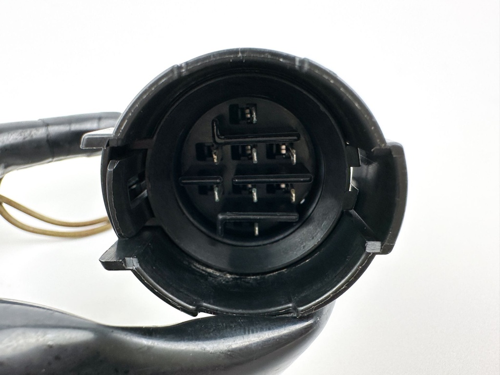 Suzuki Outboard Outboard Key Switch Assembly With Key - 8 Pin