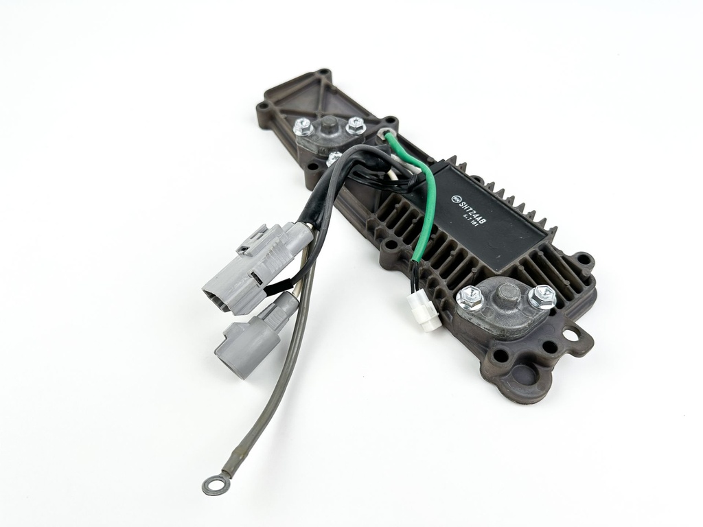 2007 Suzuki 115 HP 4 Stroke Outboard Rectifier & Regulator 32800-90J30 OEM