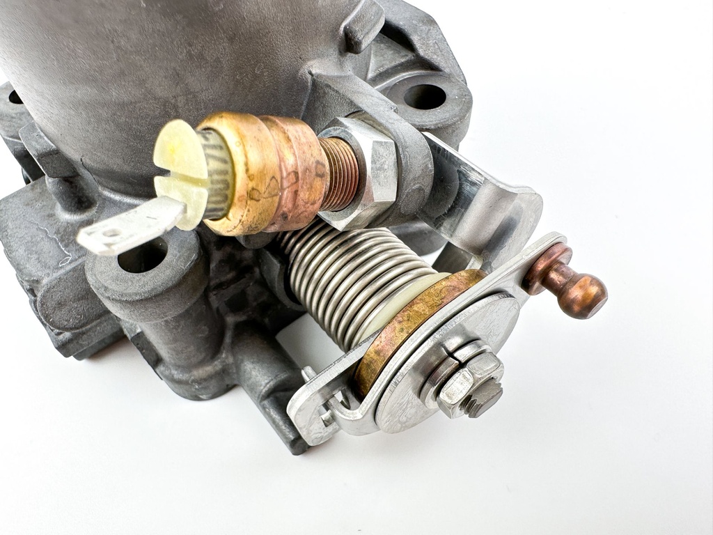 2007 Suzuki 115 HP 4 Stroke Outboard Throttle Body Assembly 13300-90J00 OEM