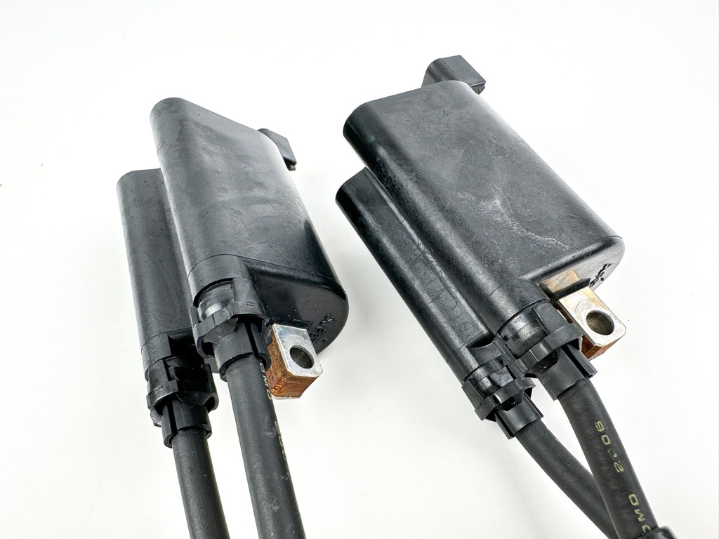 2007 Suzuki 115 HP 4 Stroke Outboard Ignition Coil Set 33410-90J00 OEM