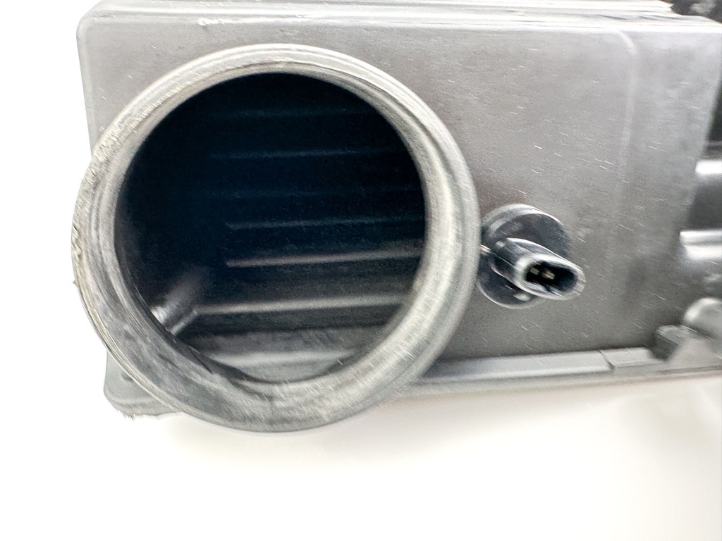 2007 Suzuki 115 HP 4 Stroke Outboard Intake Air Silencer Assembly 13810-90J01 OEM