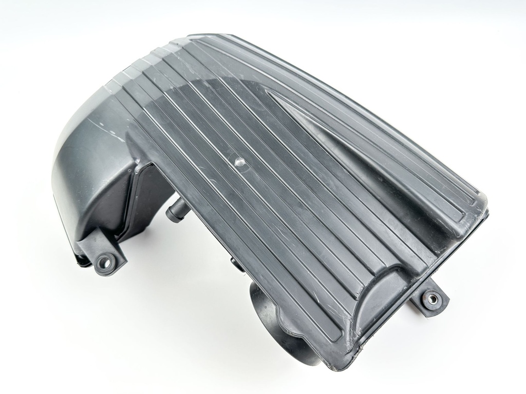 2007 Suzuki 115 HP 4 Stroke Outboard Intake Air Silencer Assembly 13810-90J01 OEM