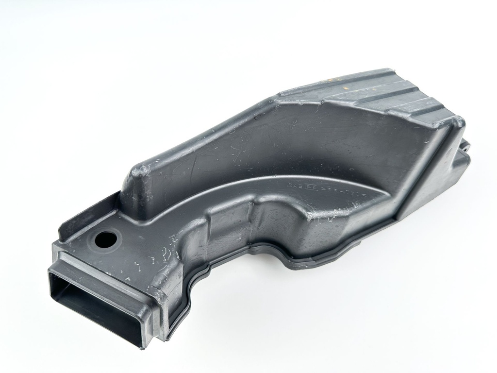 2007 Suzuki 115 HP 4 Stroke Outboard Intake Air Silencer Assembly 13810-90J01 OEM