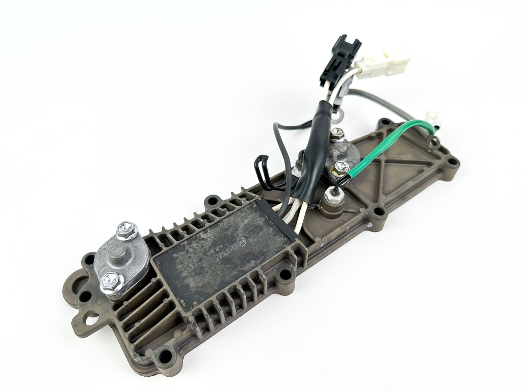 2005 Suzuki 90 HP 4 Stroke Outboard Rectifier & Regulator 32800-90J20 OEM