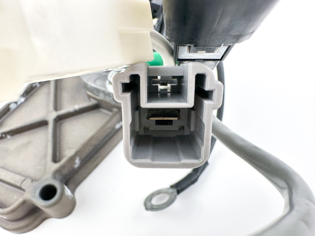 2005 Suzuki 90 HP 4 Stroke Outboard Rectifier & Regulator 32800-90J20 OEM