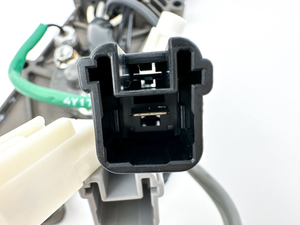 2005 Suzuki 90 HP 4 Stroke Outboard Rectifier & Regulator 32800-90J20 OEM