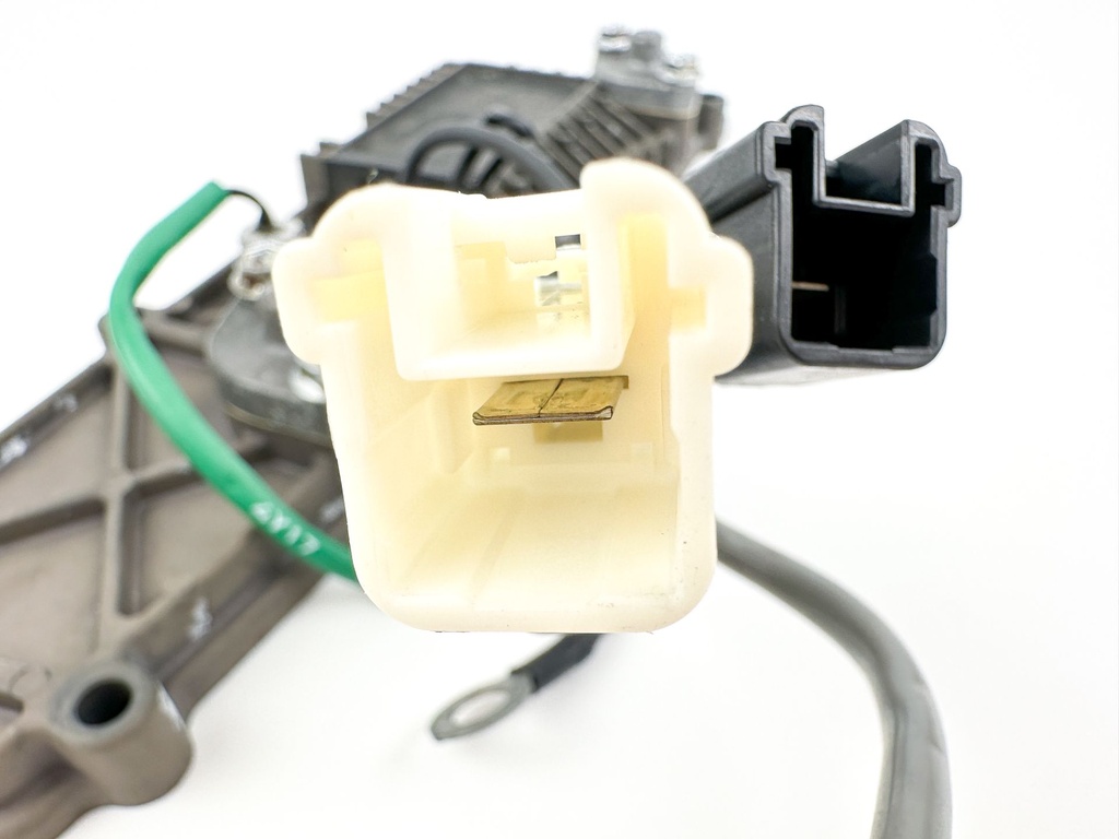 2005 Suzuki 90 HP 4 Stroke Outboard Rectifier & Regulator 32800-90J20 OEM