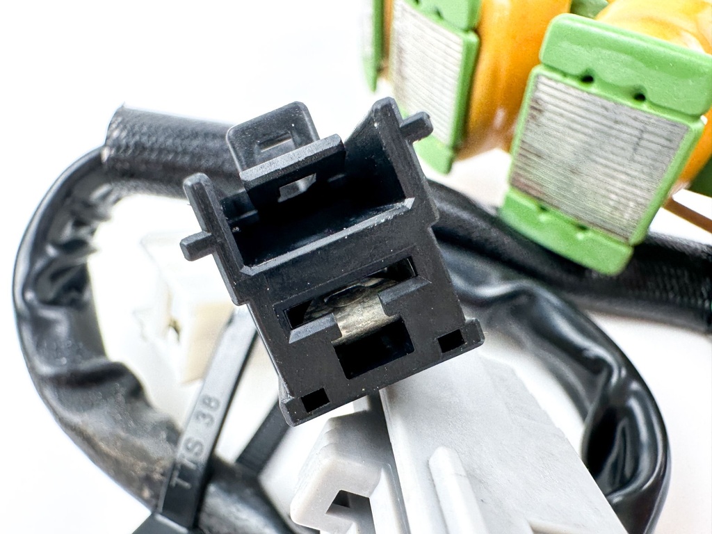 2005 Suzuki 90 HP 4 Stroke Outboard Stator Charging Coil 32120-90J10 OEM