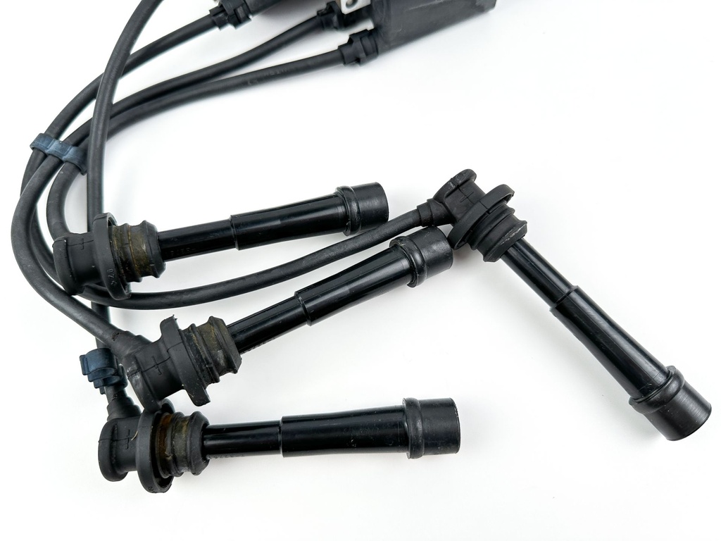 2005 Suzuki 90 HP 4 Stroke Outboard Ignition Coil Set 33410-90J00 OEM