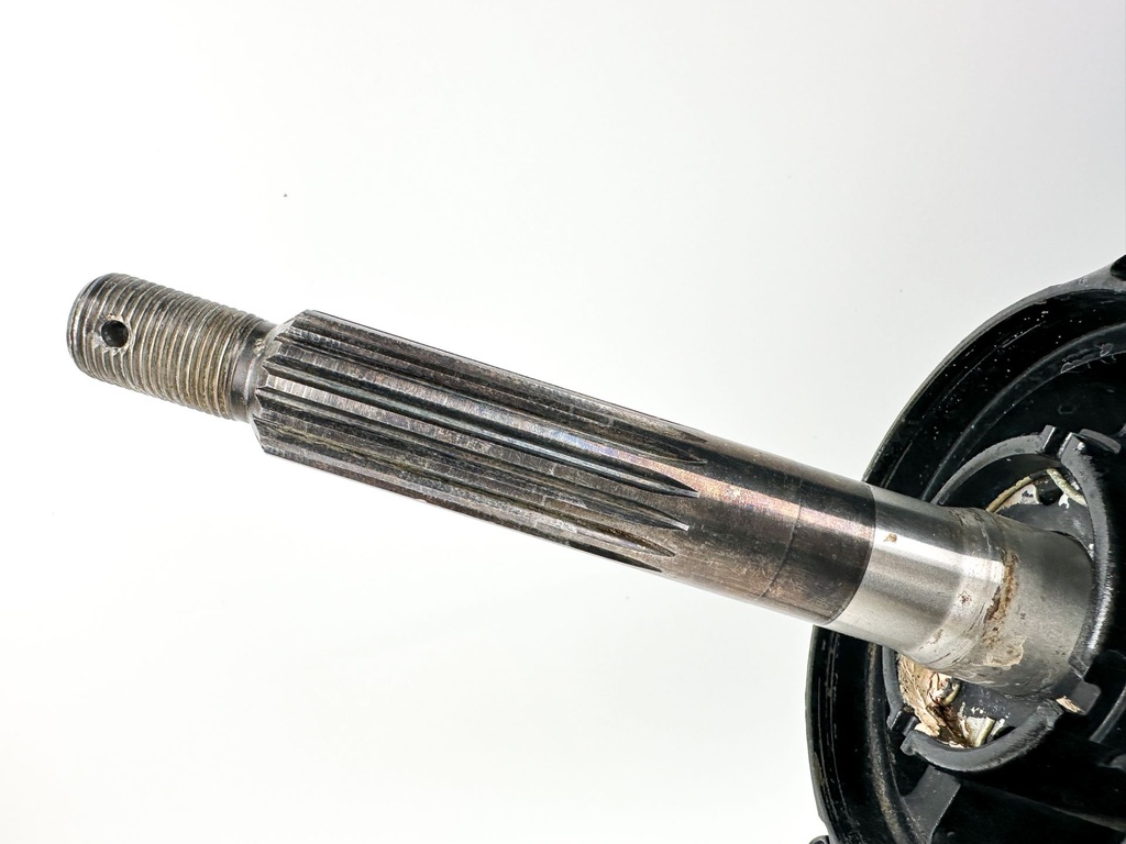 2001-18 Suzuki 115 140 HP 4 Stroke Outboard 20" Long Lower Unit Gear Case