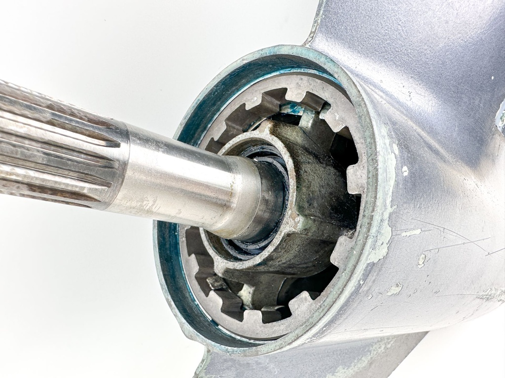 84-2009 Yamaha 115 130 140 HP 2 Stroke Outboard Lower Unit 25" 6E5-45300-27-8D