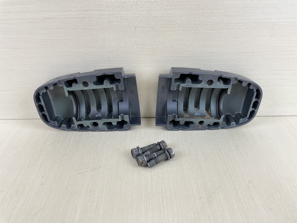 2007 Yamaha 60HP 4 Stroke Outboard Lower Motor Mount Cover Housing 6C5-44552-00-4D  