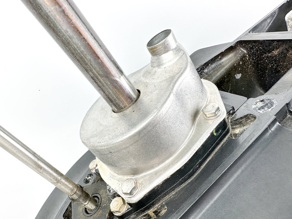 1995 Mercury 120HP Force 2 Stroke Outboard 25" Lower Unit Gear Case 9011G42