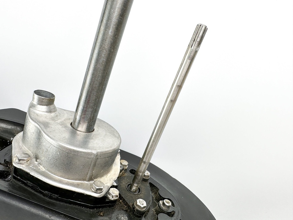 1995 Mercury 120HP Force 2 Stroke Outboard 25" Lower Unit Gear Case 9011G42